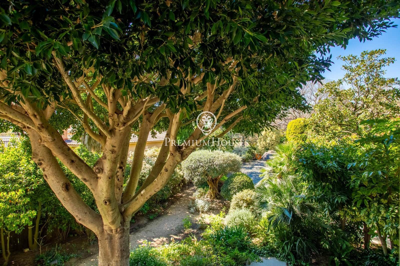 4 chambre Villa/Maison à vendre à Sant Andreu de Llavaneres avec piscine garage - 1 900 000 € (Ref: 9778108)