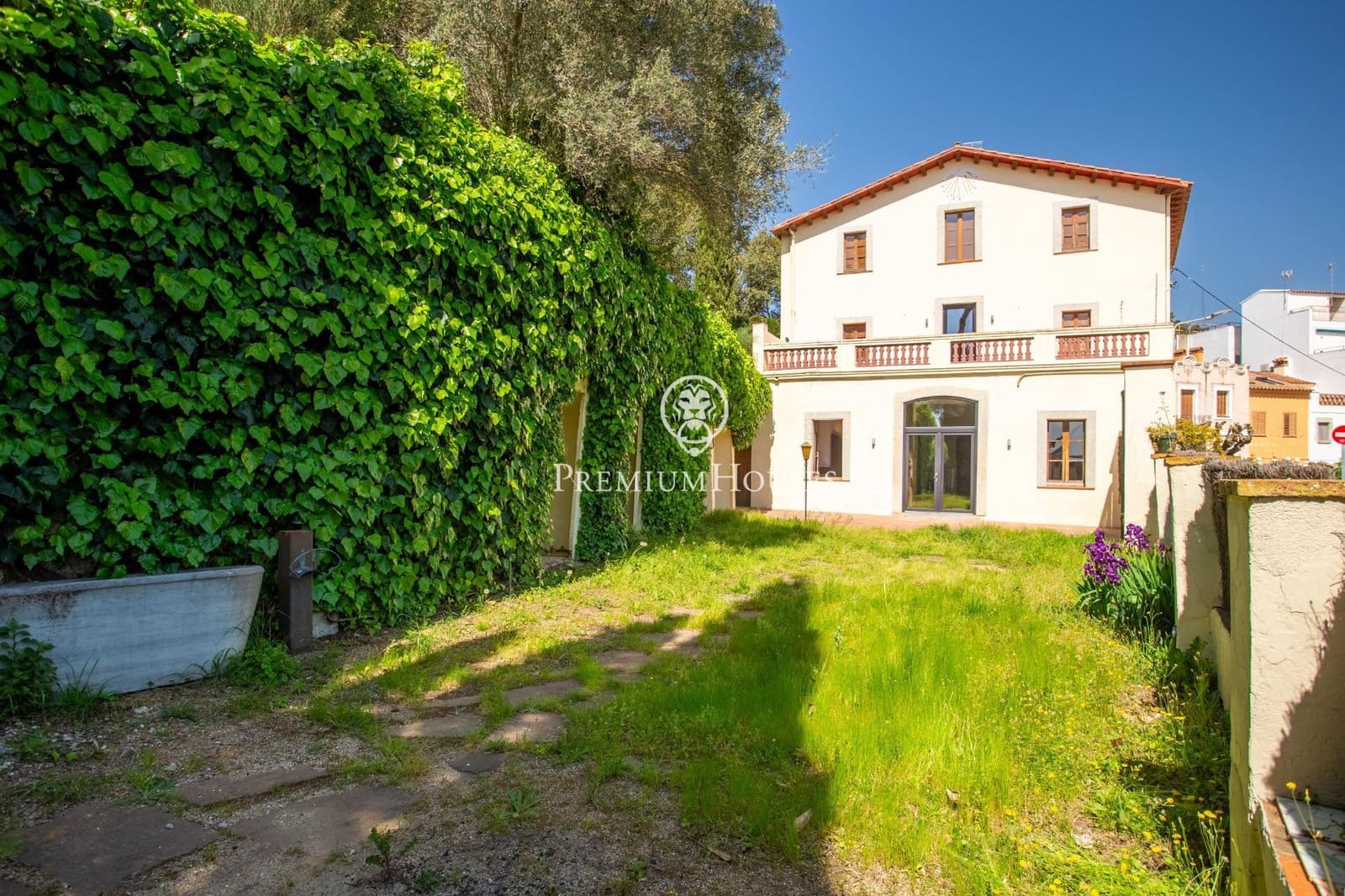 9 sypialnia Finka/Dom wiejski na sprzedaż w Arenys de Munt z garażem - 900 000 € (Ref: 9778109)