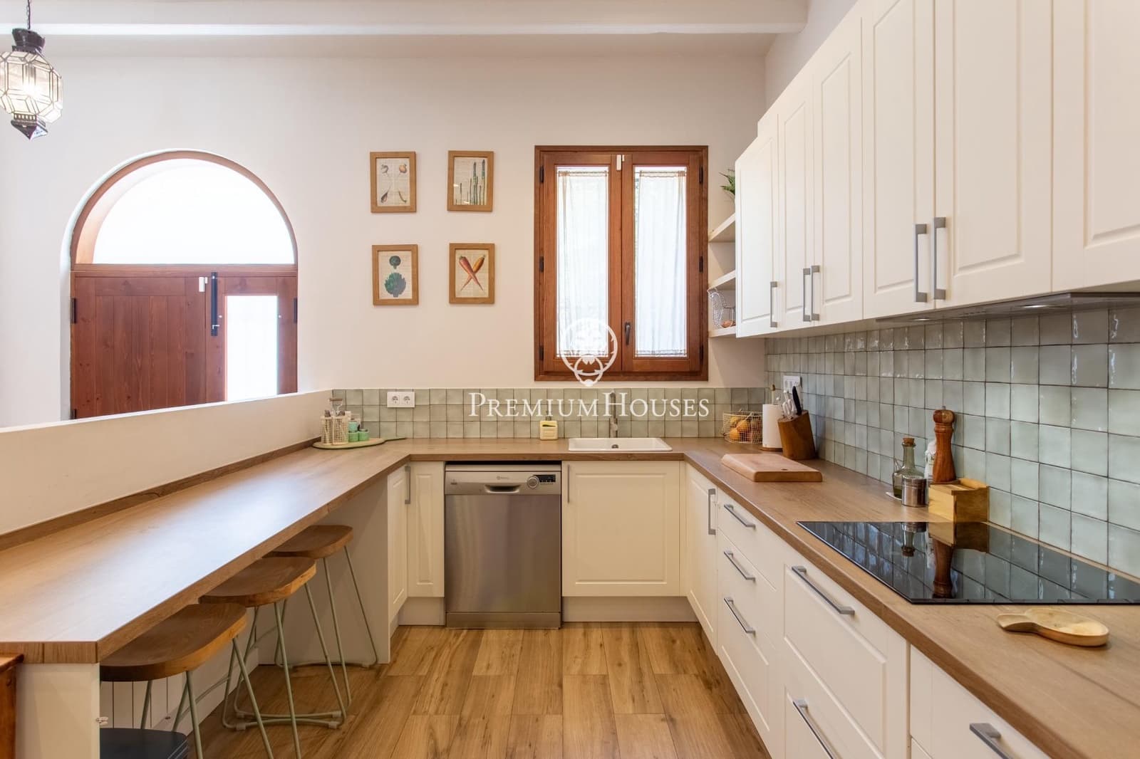 4 sovrum Radhus till salu i Sant Andreu de Llavaneres - 650 000 € (Ref: 9782982)