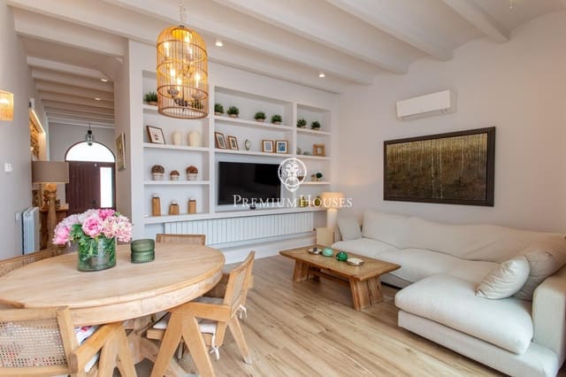 4 chambre Villa/Maison Mitoyenne à vendre à Sant Andreu de Llavaneres - 650 000 € (Ref: 9782982)