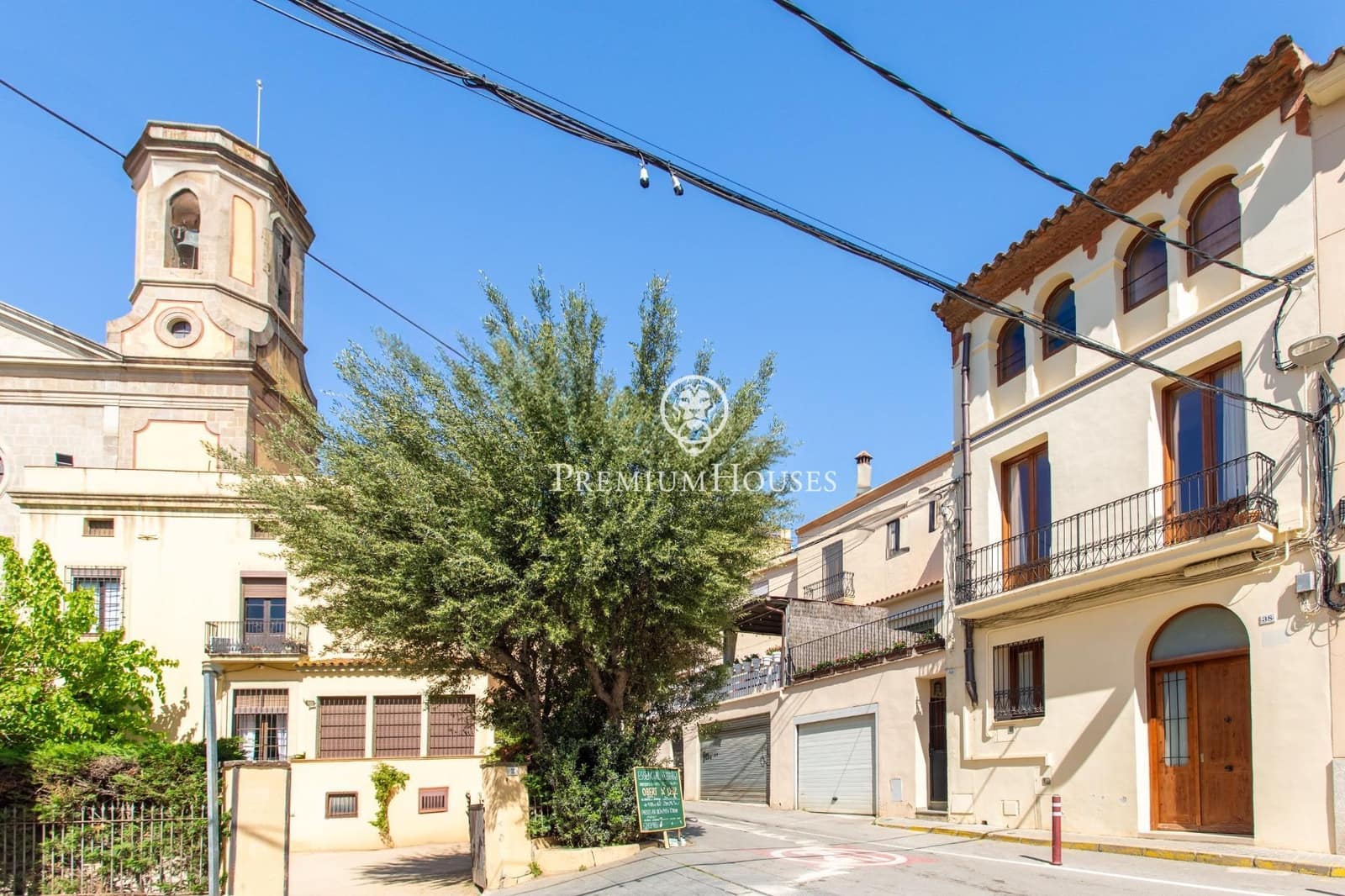 4 bedroom Terraced Villa for sale in Sant Andreu de Llavaneres - € 650,000 (Ref: 9782982)