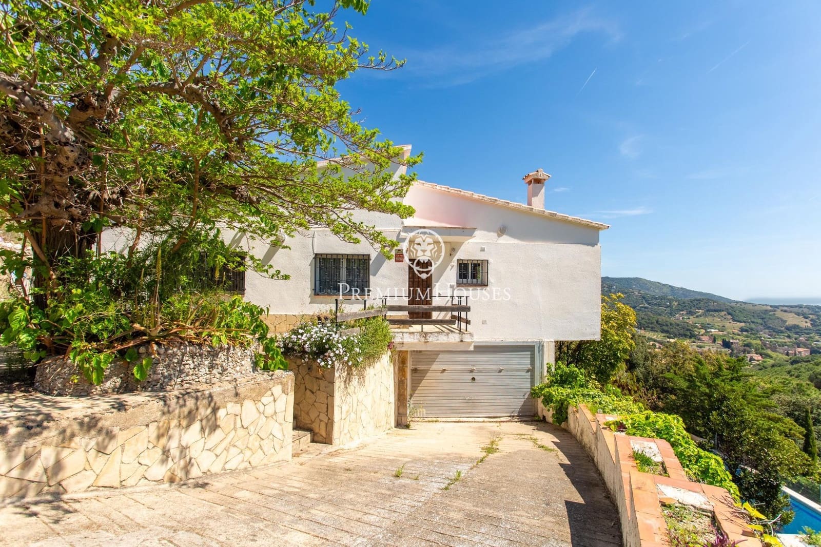 Chalet de 3 habitaciones en Alella en venta con garaje - 630.000 € (Ref: 9782983)