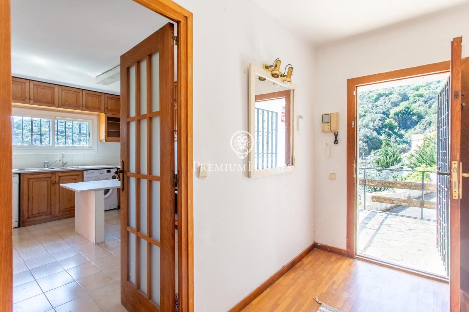 3 bedroom Villa for sale in Alella with garage - € 630,000 (Ref: 9782983)