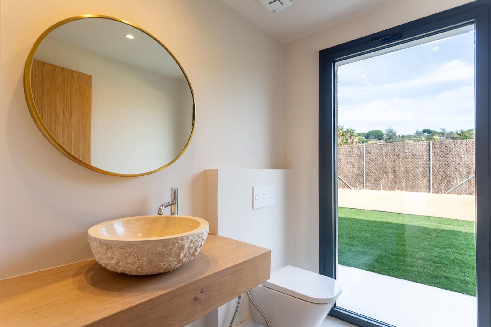 4 sypialnia Willa na sprzedaż w Sant Vicenc de Montalt z basenem garażem - 1 150 000 € (Ref: 9788391)