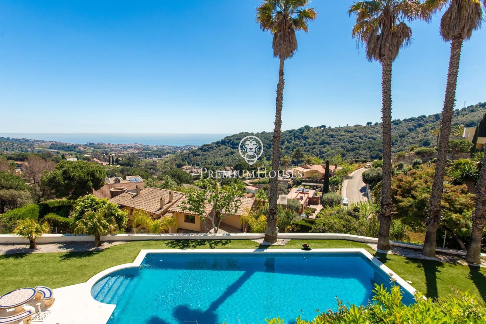 5 makuuhuone Huvila myytävänä paikassa Alella mukana uima-altaan 
autotalli - 1 590 000 € (Ref: 9794621)