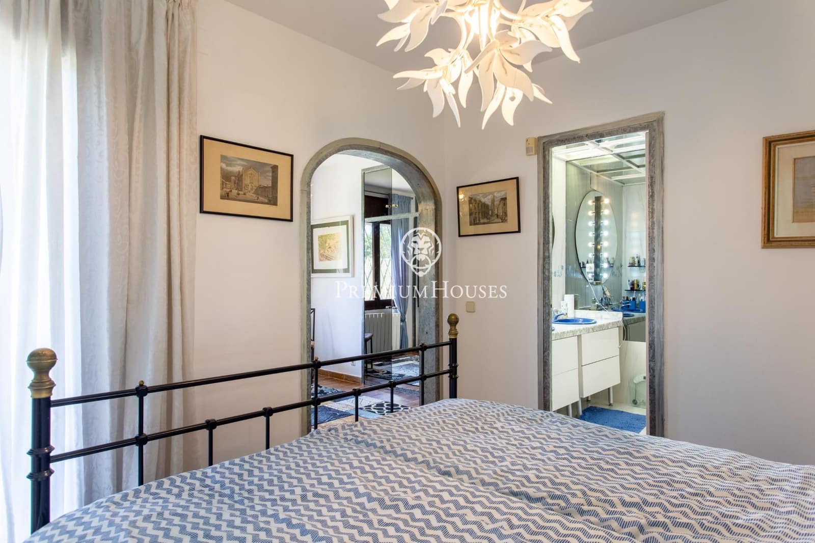 5 makuuhuone Huvila myytävänä paikassa Alella mukana uima-altaan 
autotalli - 1 590 000 € (Ref: 9794621)