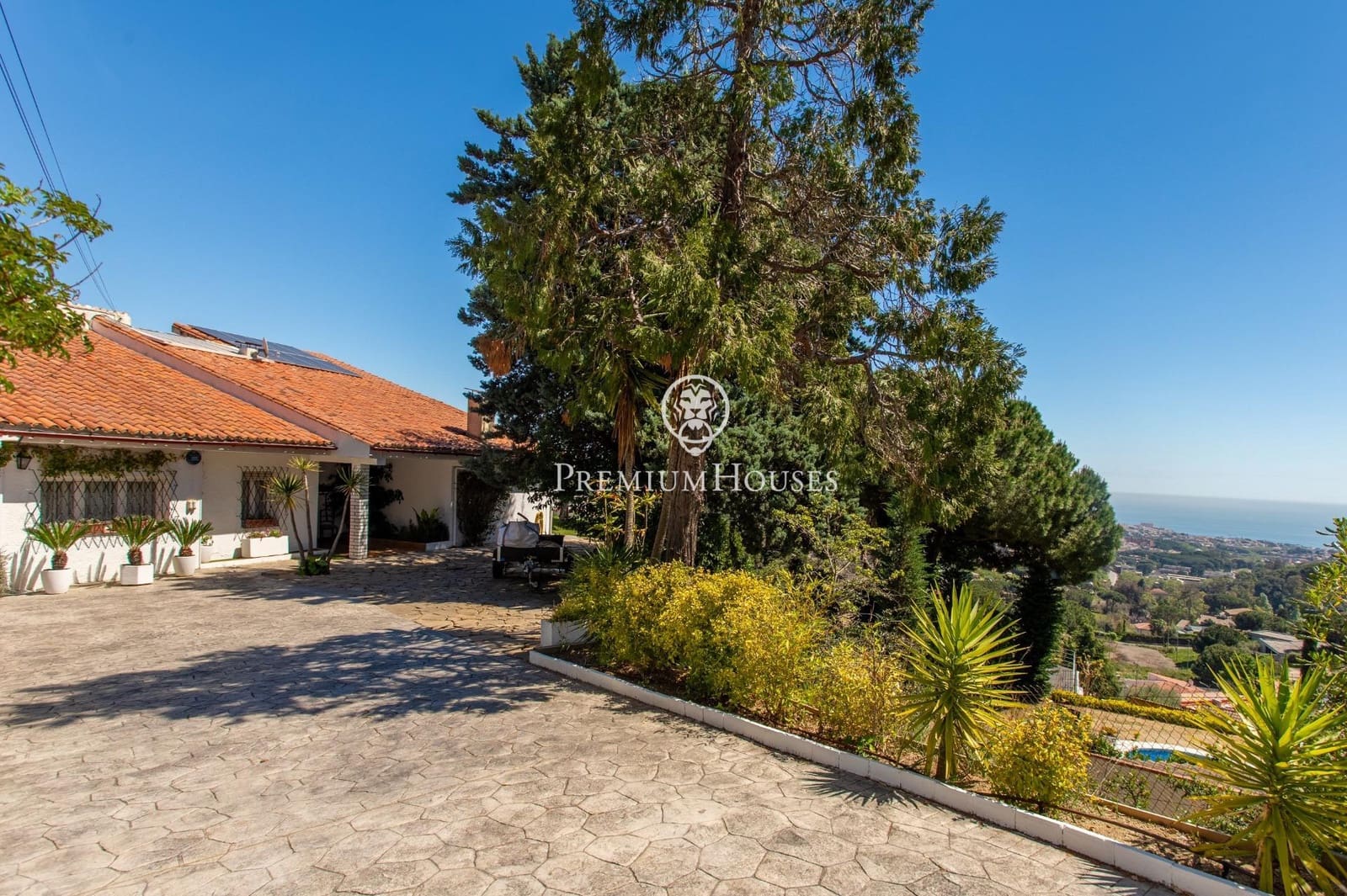 5 makuuhuone Huvila myytävänä paikassa Alella mukana uima-altaan 
autotalli - 1 590 000 € (Ref: 9794621)