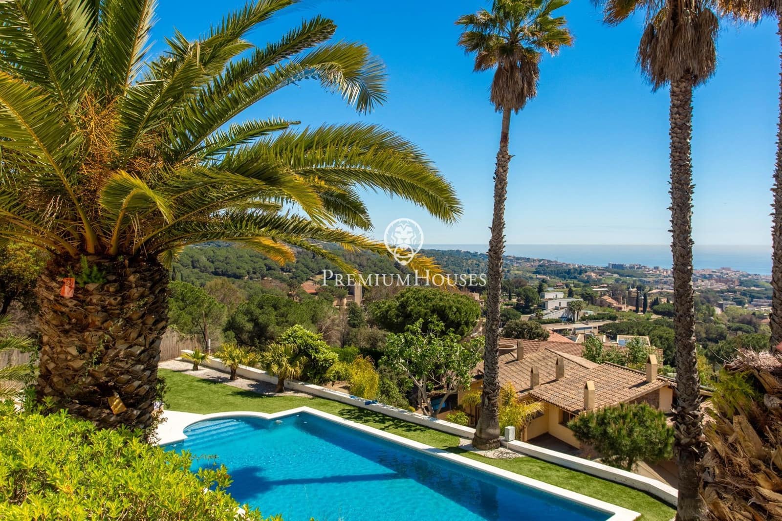 5 makuuhuone Huvila myytävänä paikassa Alella mukana uima-altaan 
autotalli - 1 590 000 € (Ref: 9794621)