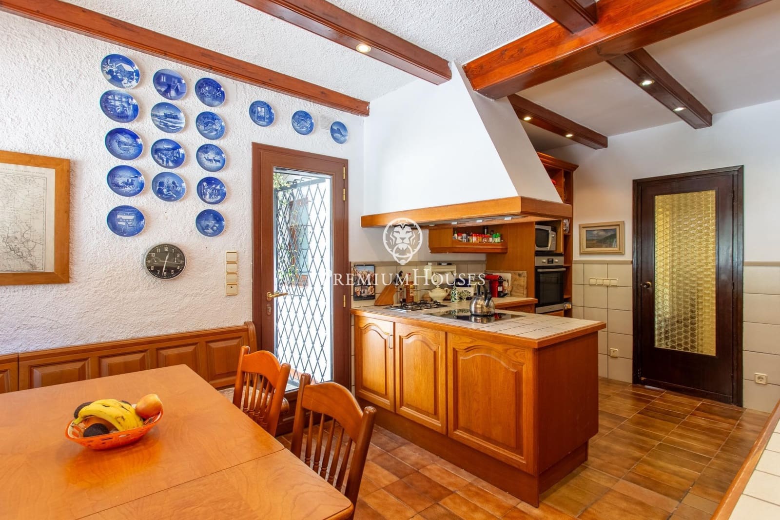 5 makuuhuone Huvila myytävänä paikassa Alella mukana uima-altaan 
autotalli - 1 590 000 € (Ref: 9794621)