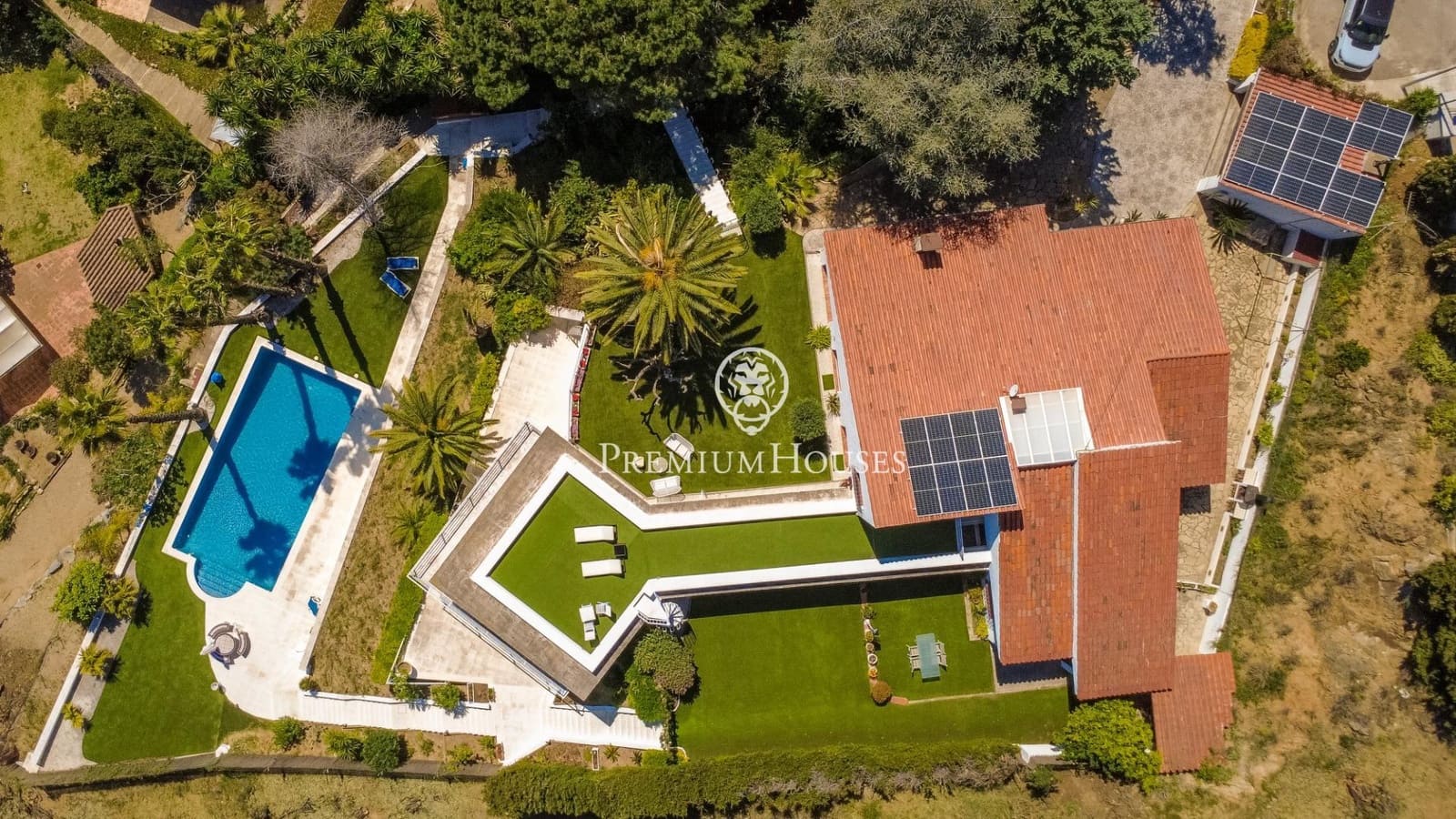 5 makuuhuone Huvila myytävänä paikassa Alella mukana uima-altaan 
autotalli - 1 590 000 € (Ref: 9794621)