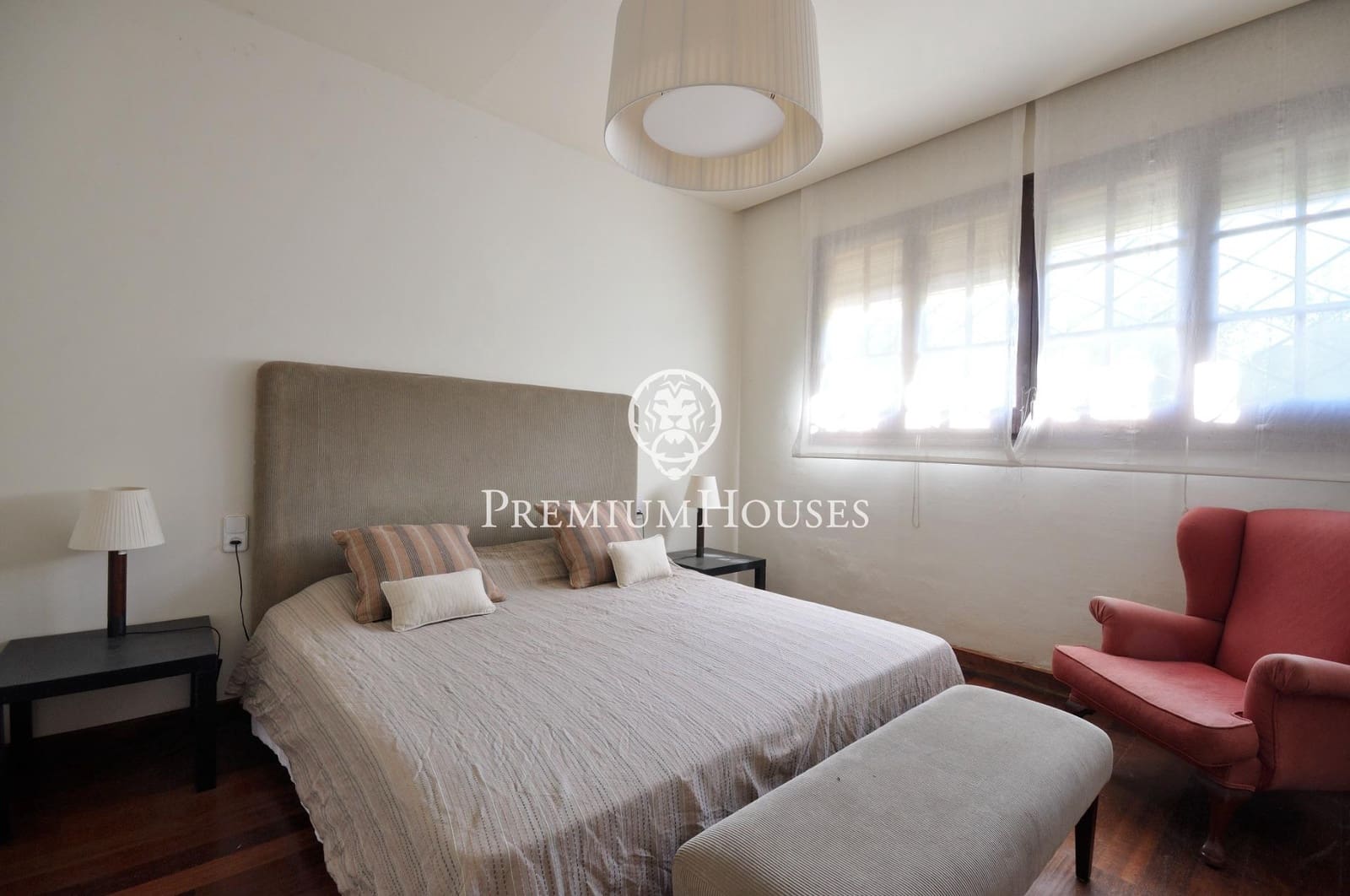 4 bedroom Finca/Country House for sale in Vallromanes with pool garage - € 1,595,000 (Ref: 9818202)