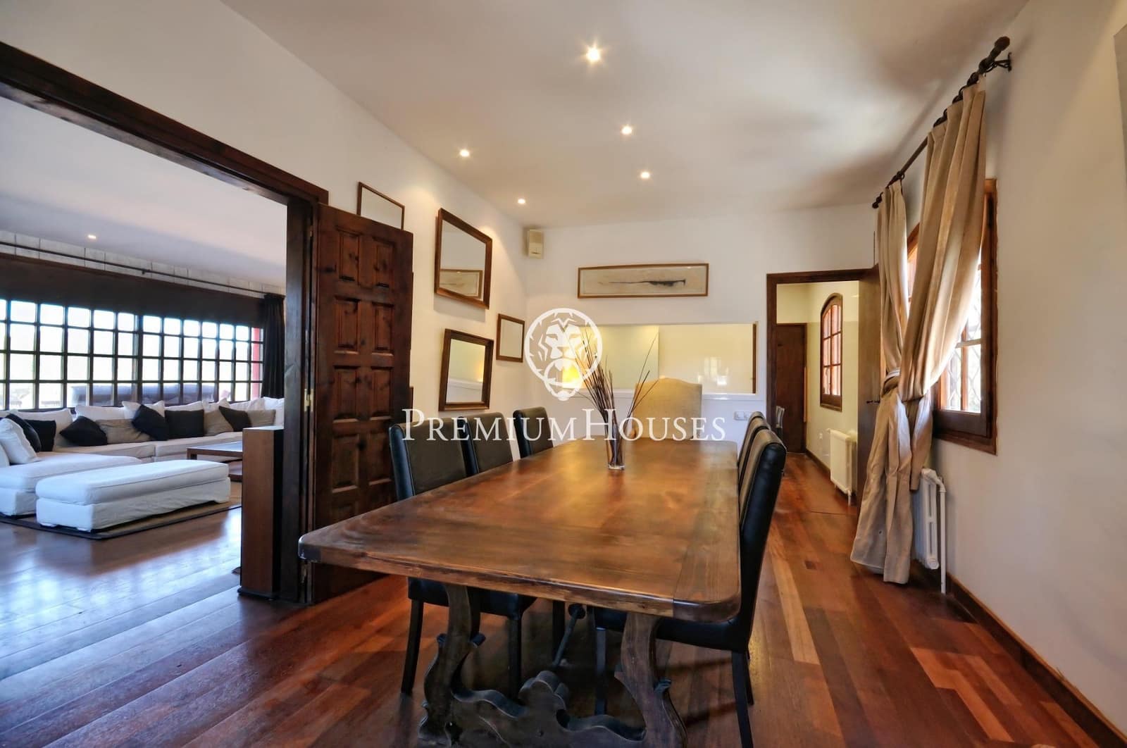 4 bedroom Finca/Country House for sale in Vallromanes with pool garage - € 1,595,000 (Ref: 9818202)