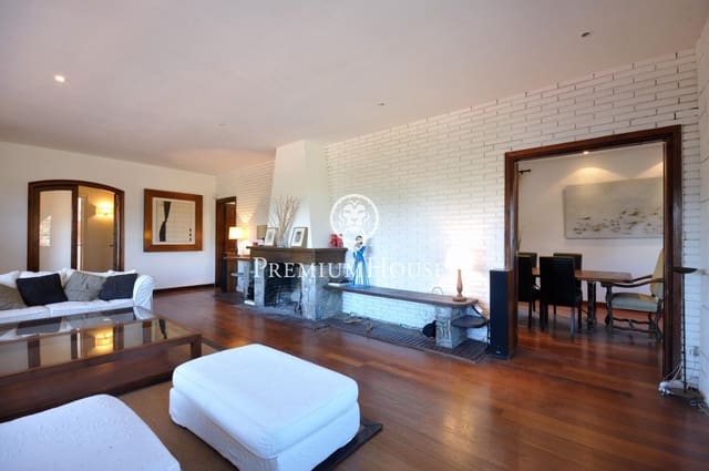 4 bedroom Finca/Country House for sale in Vallromanes with pool garage - € 1,595,000 (Ref: 9818202)