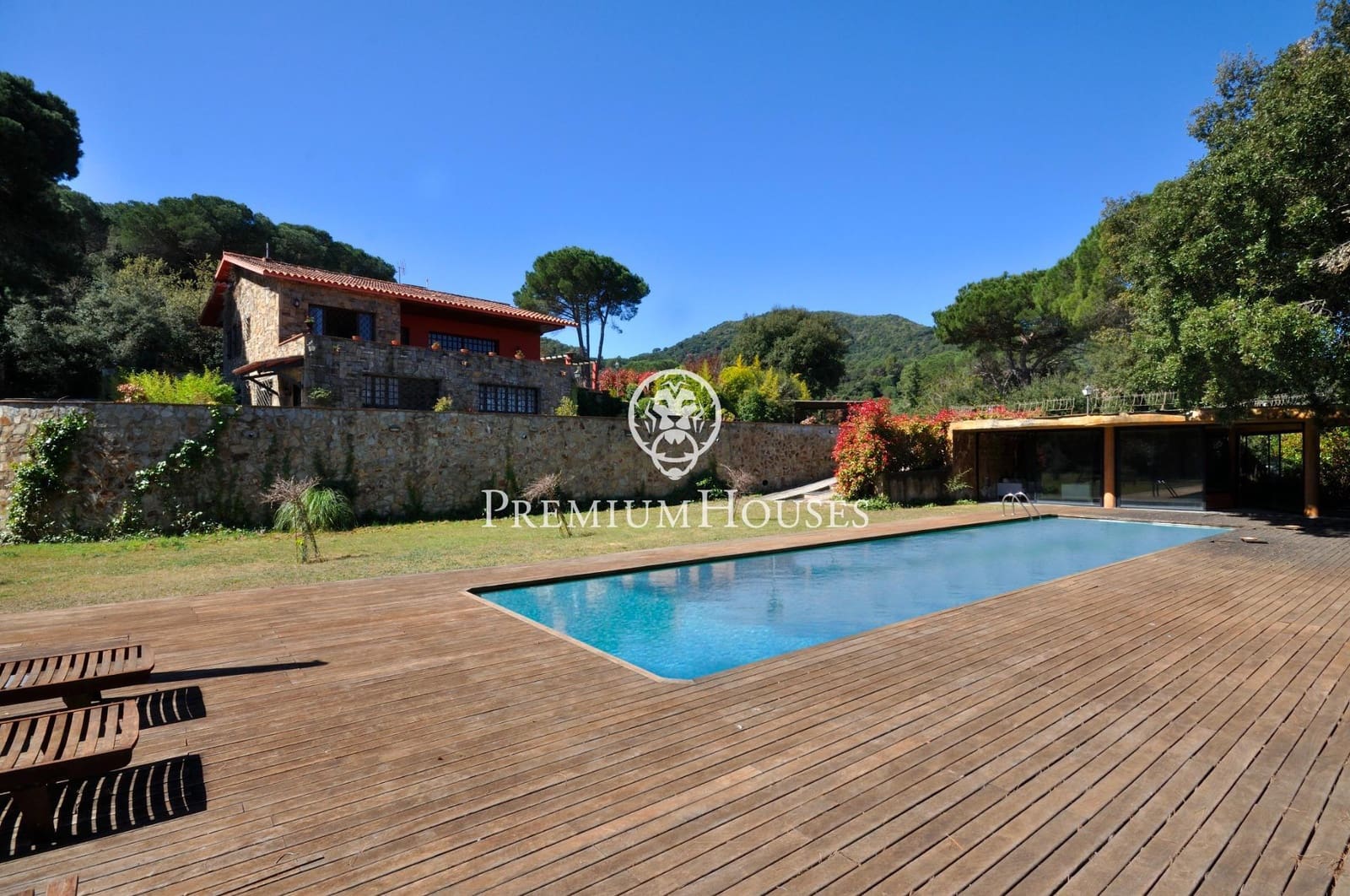 4 bedroom Finca/Country House for sale in Vallromanes with pool garage - € 1,595,000 (Ref: 9818202)