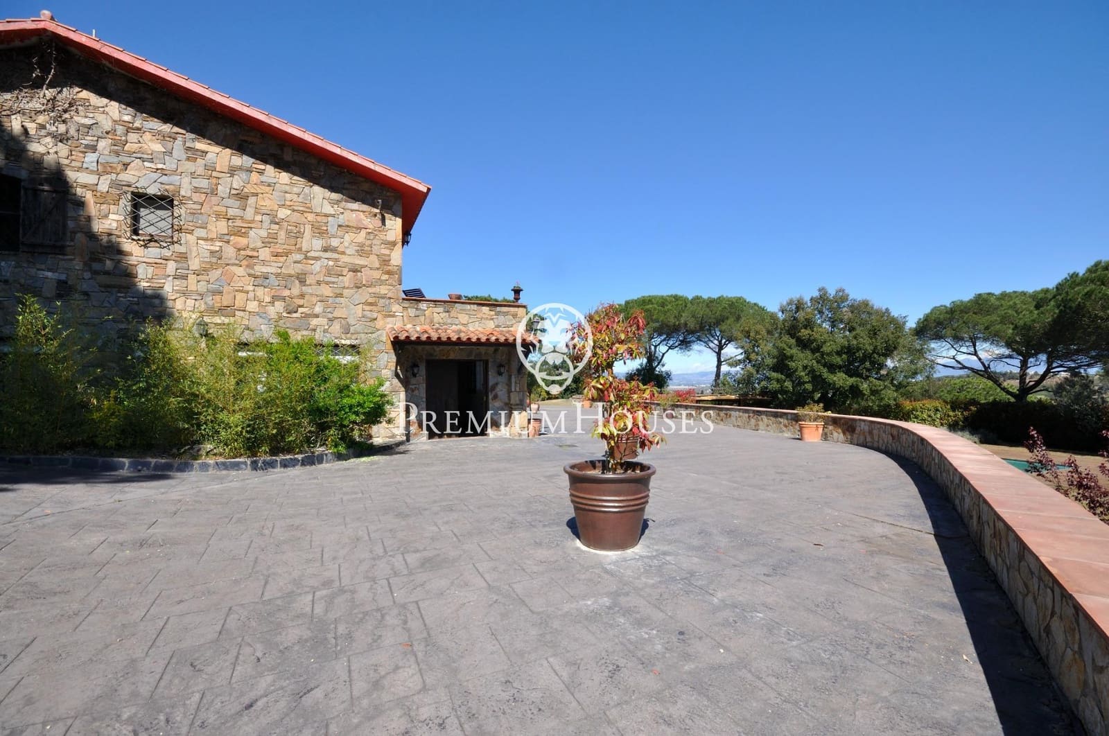 4 bedroom Finca/Country House for sale in Vallromanes with pool garage - € 1,595,000 (Ref: 9818202)