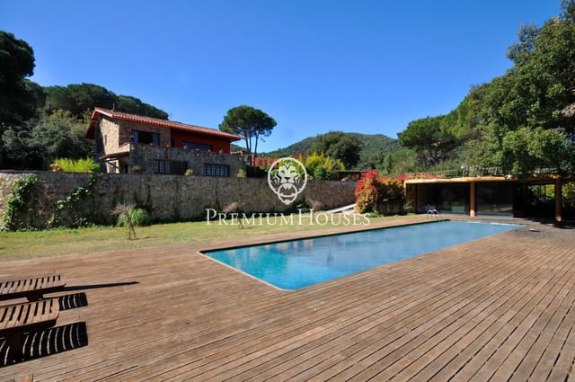 4 bedroom Finca/Country House for sale in Vallromanes with pool garage - € 1,595,000 (Ref: 9818202)