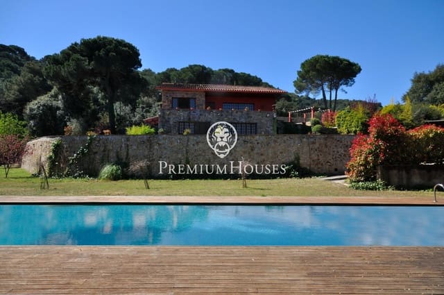 4 bedroom Finca/Country House for sale in Vallromanes with pool garage - € 1,595,000 (Ref: 9818202)