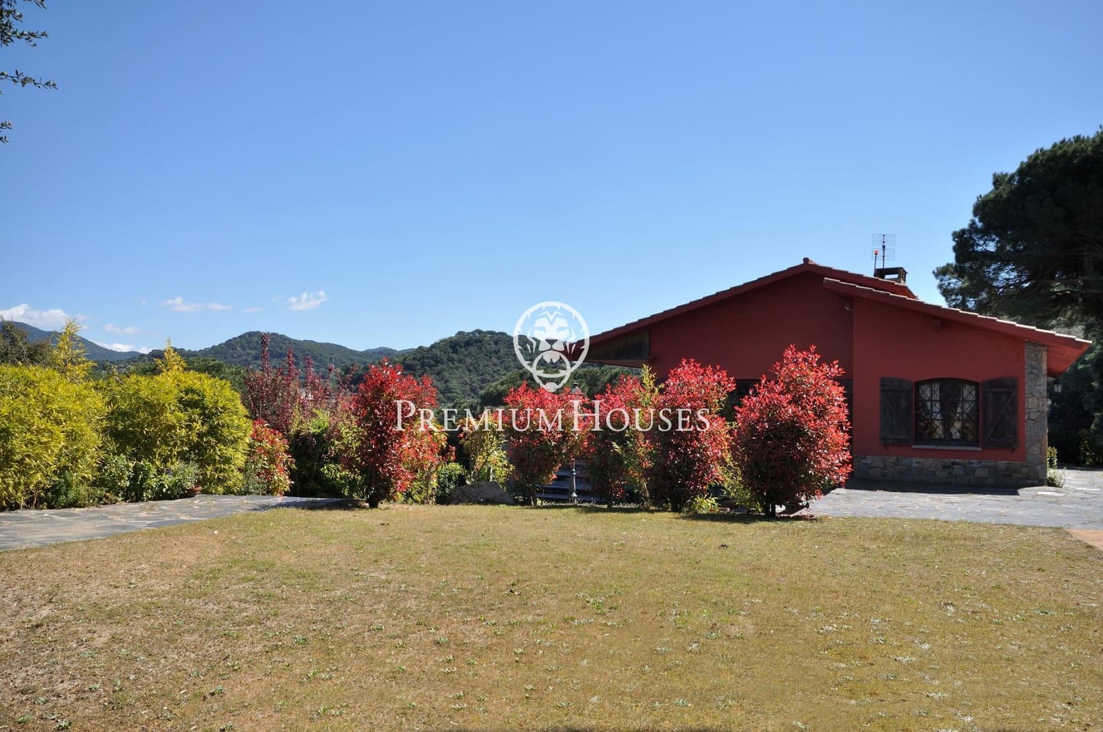 4 bedroom Finca/Country House for sale in Vallromanes with pool garage - € 1,595,000 (Ref: 9818202)
