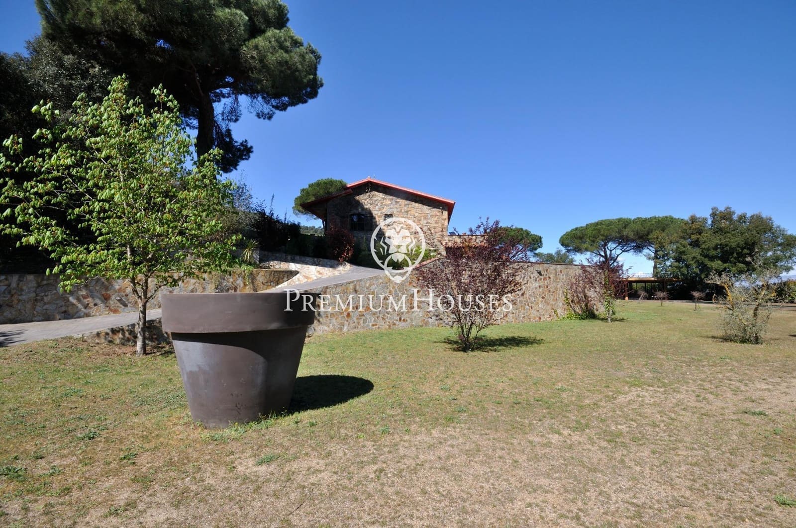 4 bedroom Finca/Country House for sale in Vallromanes with pool garage - € 1,595,000 (Ref: 9818202)