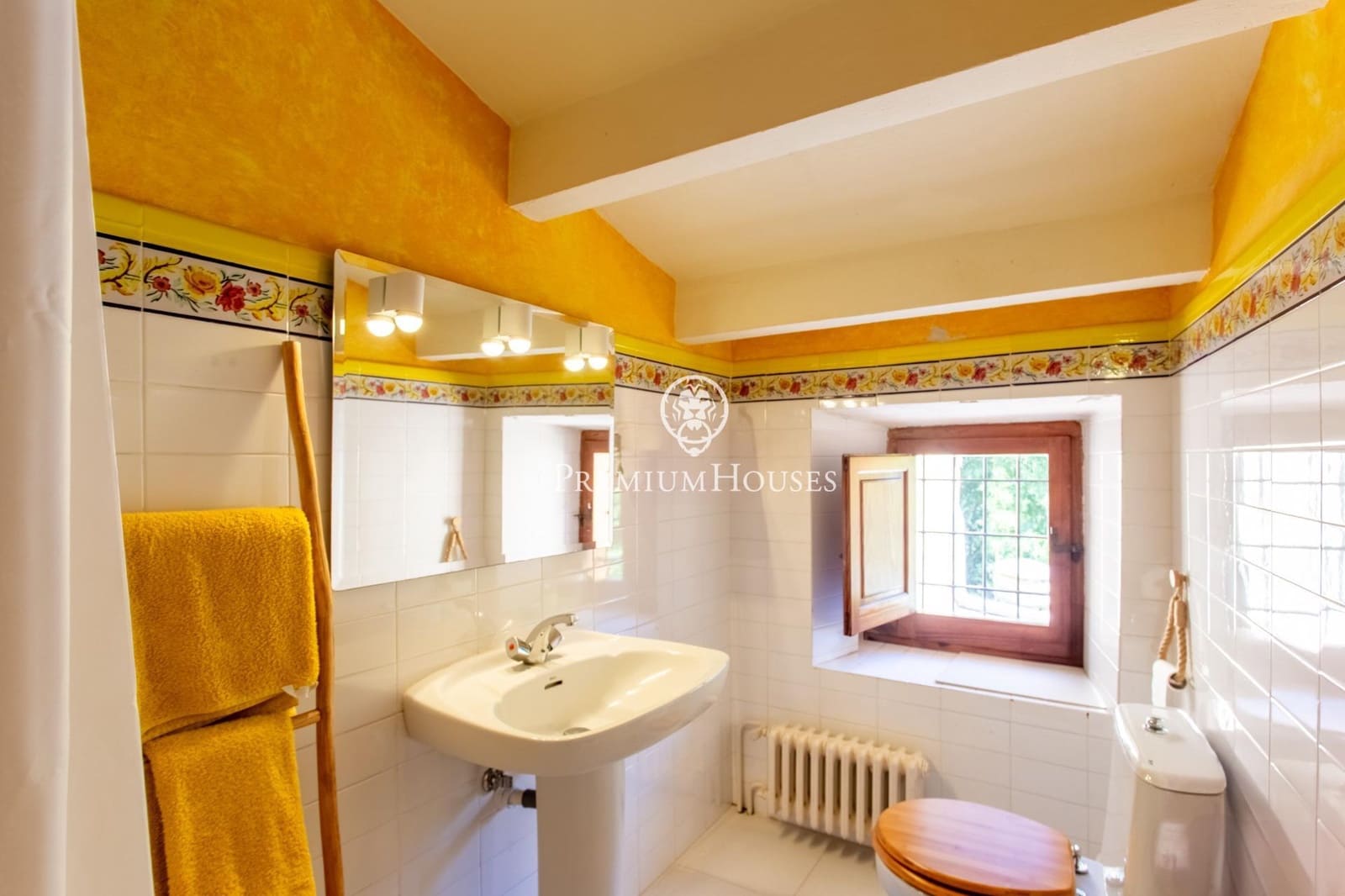 11 bedroom Finca/Country House for sale in Arenys de Munt with pool - € 1,230,000 (Ref: 9829086)