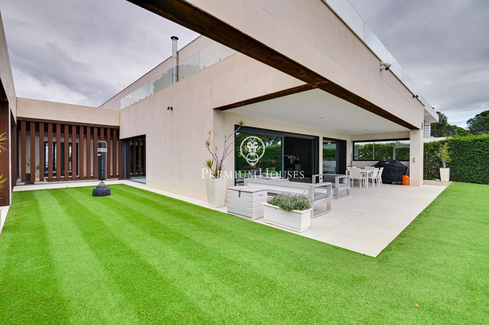 4 camera da letto Villa in vendita in Sant Andreu de Llavaneres con piscina garage - 2.190.000 € (Rif: 9829089)