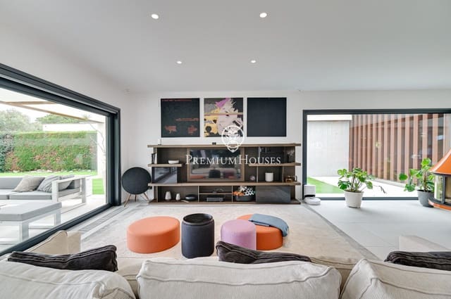 4 camera da letto Villa in vendita in Sant Andreu de Llavaneres con piscina garage - 2.190.000 € (Rif: 9829089)