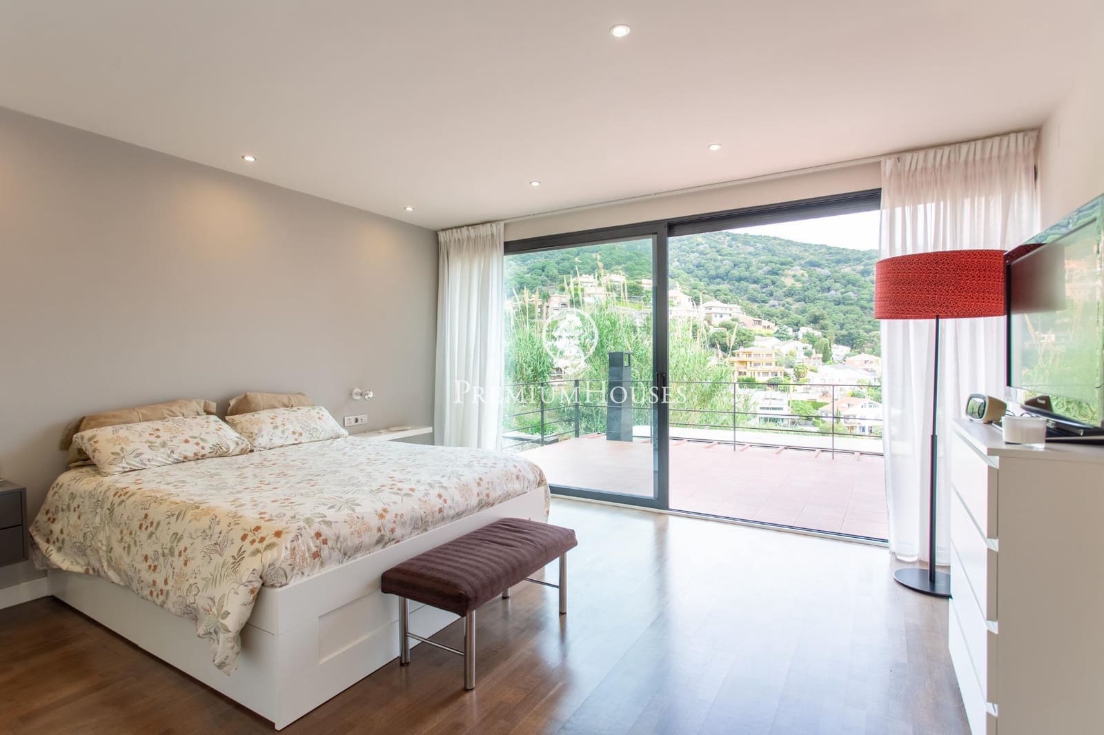 4 Zimmer Villa zu verkaufen in Alella mit Pool Garage - 1.250.000 € (Ref: 9829090)