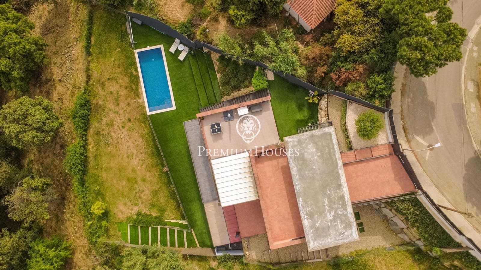 4 Zimmer Villa zu verkaufen in Alella mit Pool Garage - 1.250.000 € (Ref: 9829090)