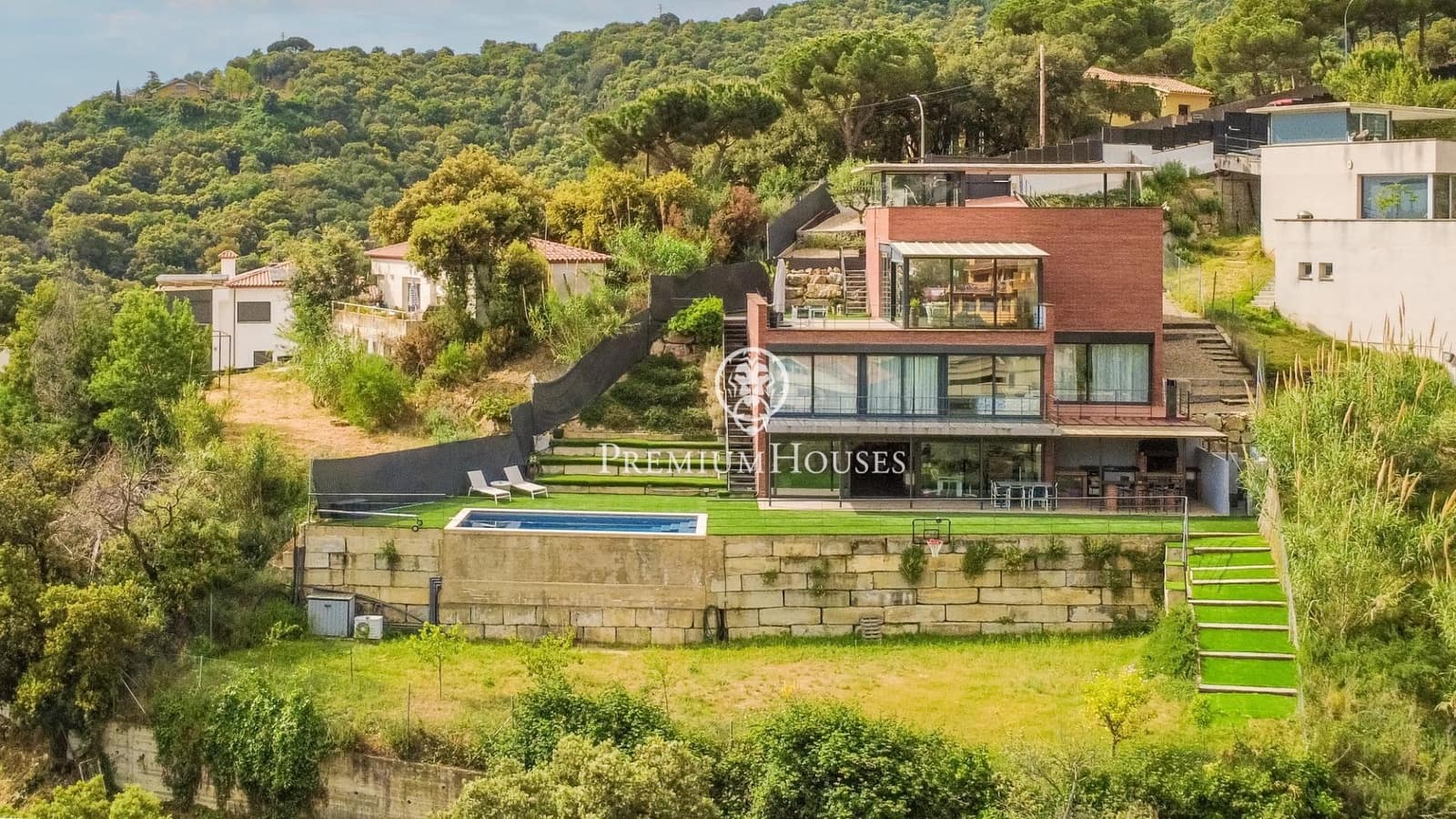 4 Zimmer Villa zu verkaufen in Alella mit Pool Garage - 1.250.000 € (Ref: 9829090)