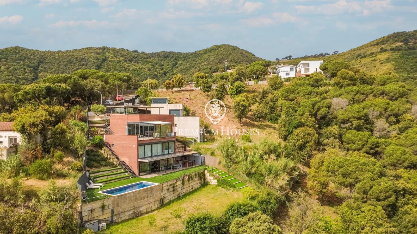 4 Zimmer Villa zu verkaufen in Alella mit Pool Garage - 1.250.000 € (Ref: 9829090)