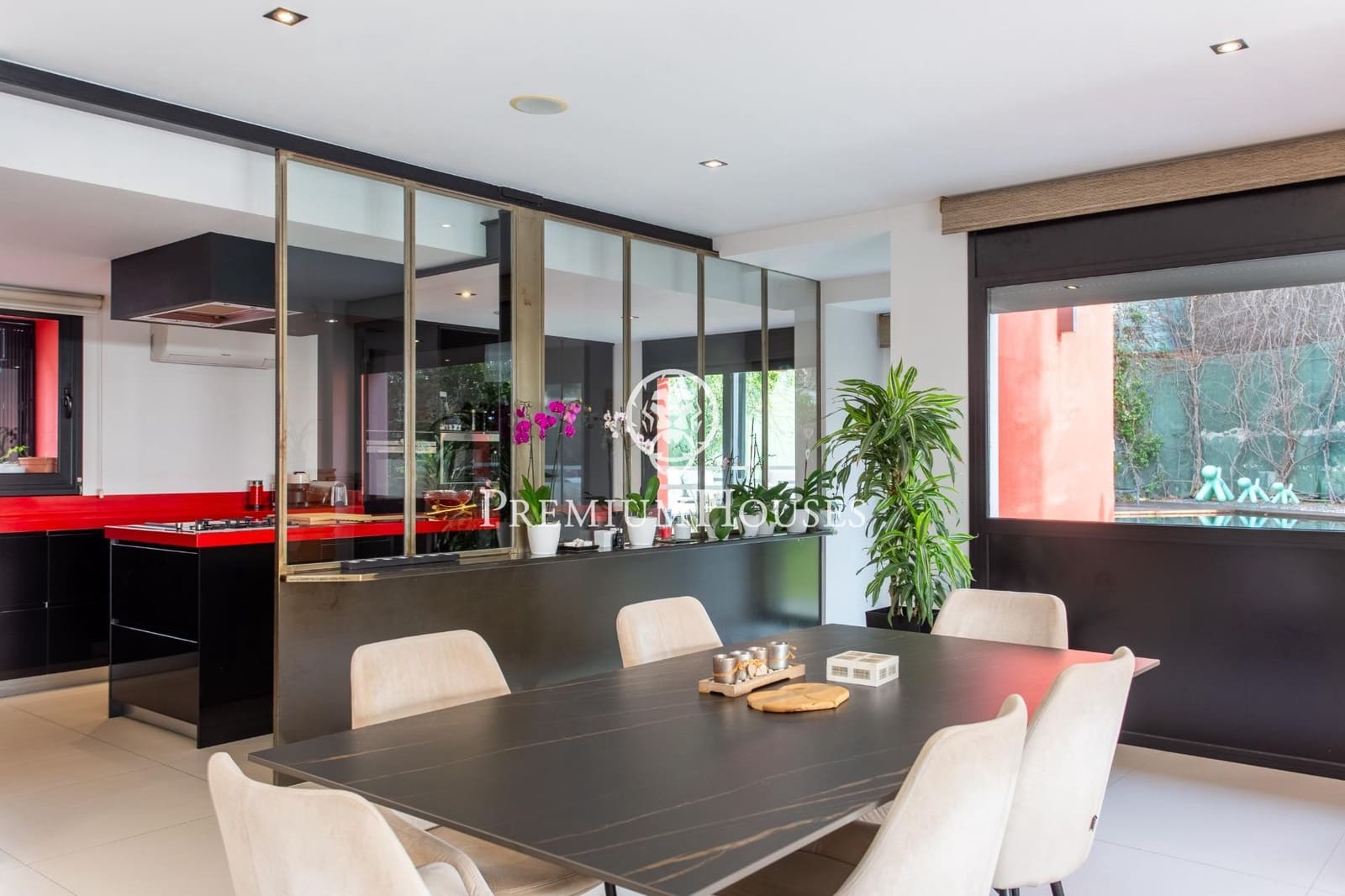 5 bedroom Villa for rent in Cabrils with pool garage - € 8,000 (Ref: 9831352)
