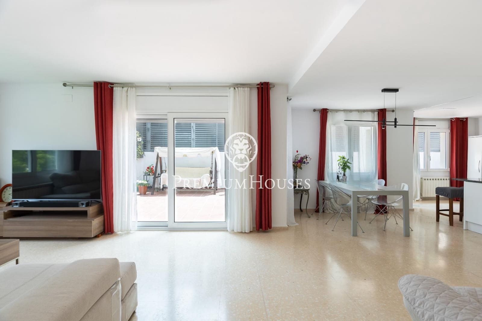 5 bedroom Villa for sale in Alella with garage - € 1,175,000 (Ref: 9846234)