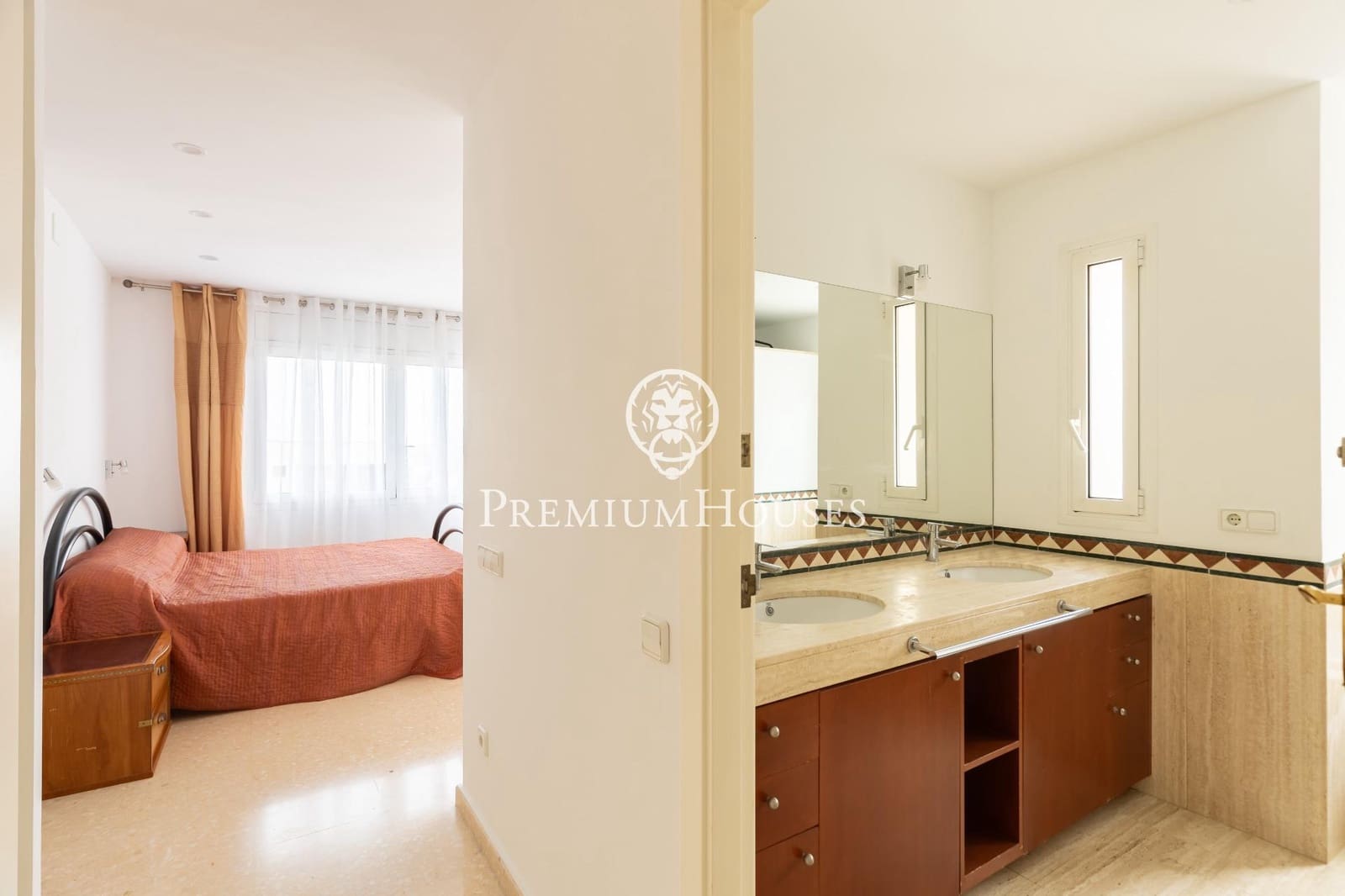 5 bedroom Villa for sale in Alella with garage - € 1,175,000 (Ref: 9846234)