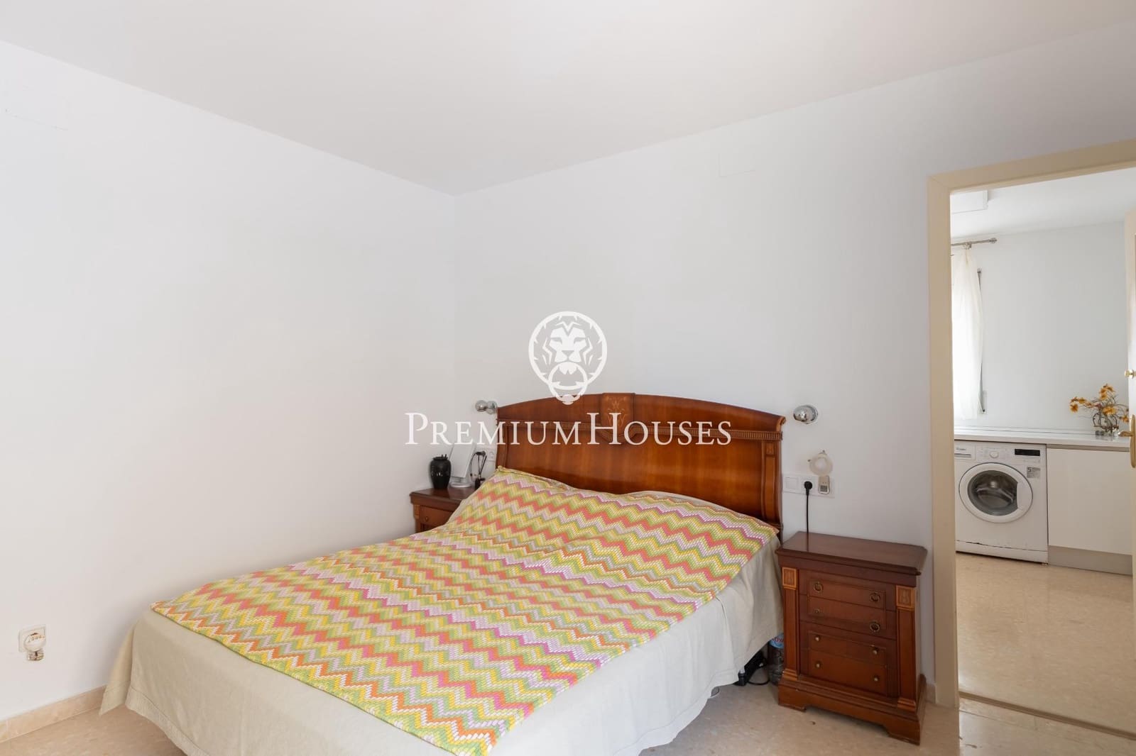 5 bedroom Villa for sale in Alella with garage - € 1,175,000 (Ref: 9846234)