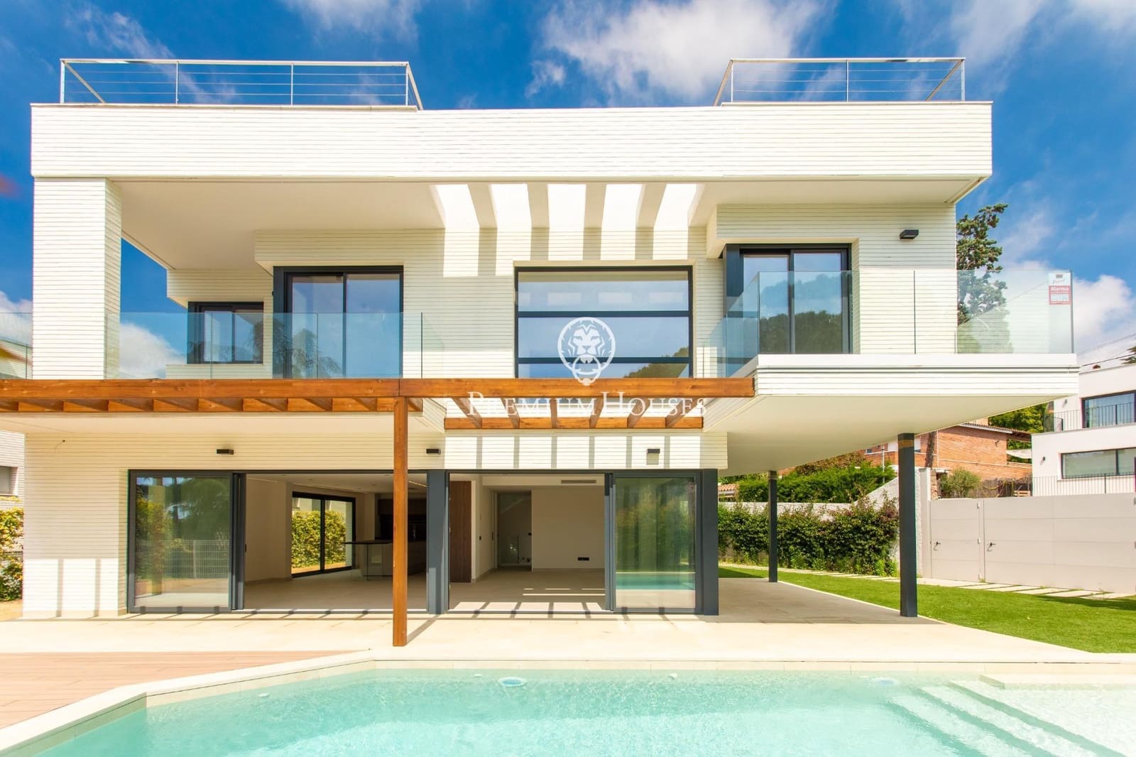 4 bedroom Villa for sale in Vilassar de Dalt with pool garage - € 1,790,000 (Ref: 9846235)
