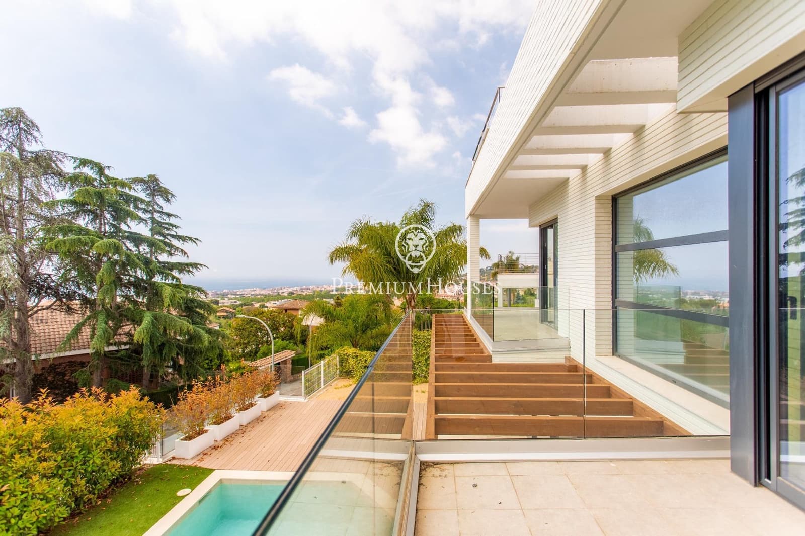 4 bedroom Villa for sale in Vilassar de Dalt with pool garage - € 1,790,000 (Ref: 9846235)