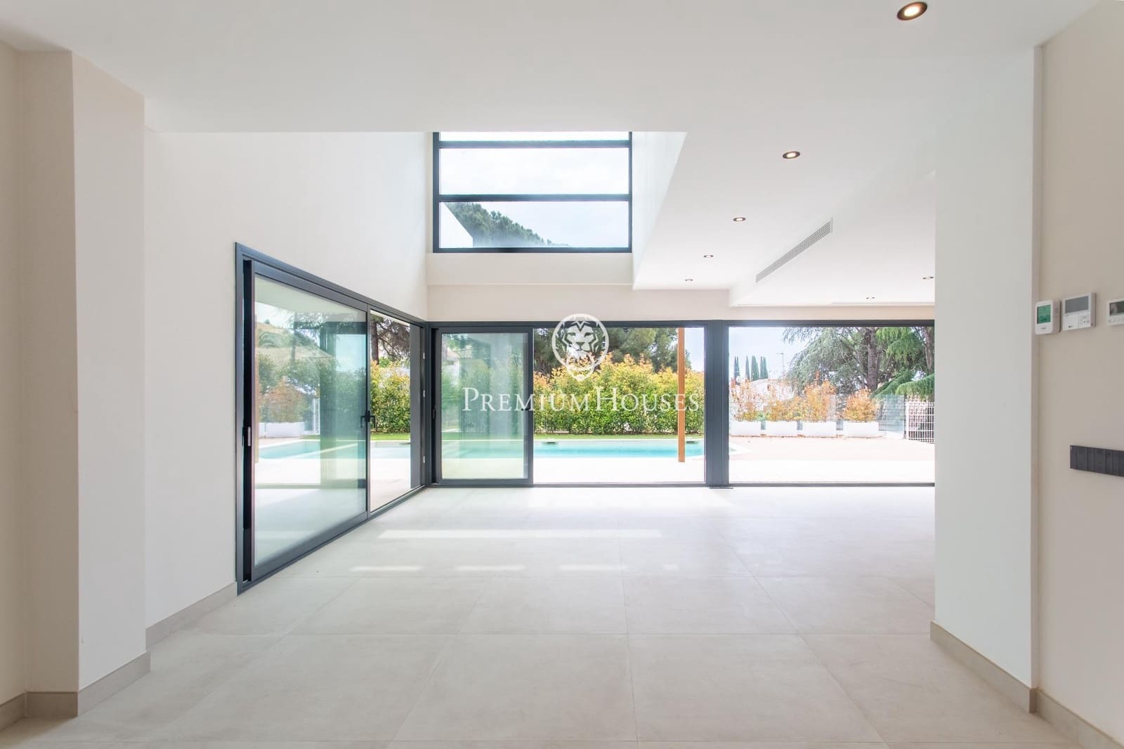4 bedroom Villa for sale in Vilassar de Dalt with pool garage - € 1,790,000 (Ref: 9846235)