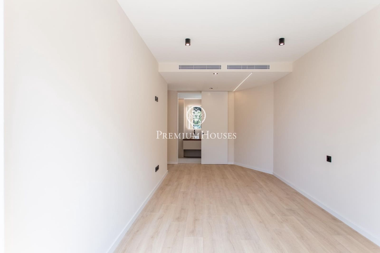 4 bedroom Villa for sale in Vilassar de Dalt with pool garage - € 1,790,000 (Ref: 9846235)