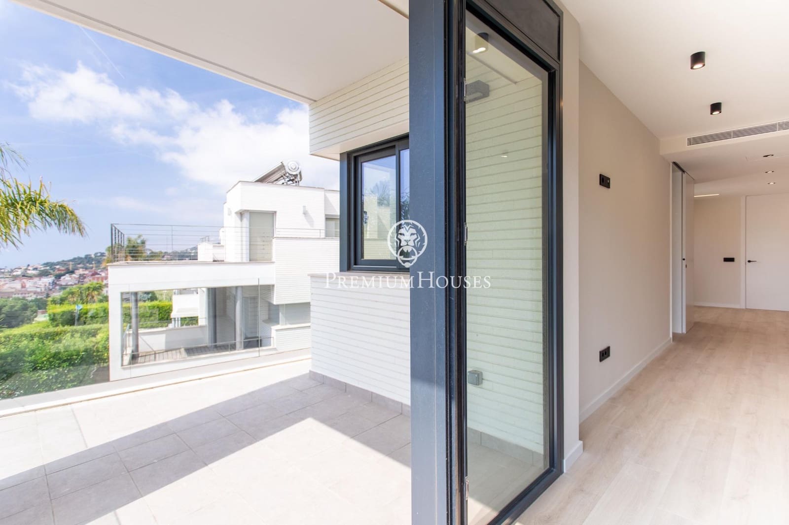 4 bedroom Villa for sale in Vilassar de Dalt with pool garage - € 1,790,000 (Ref: 9846235)