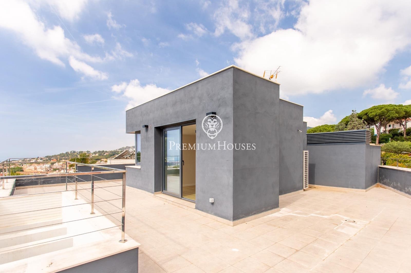 4 bedroom Villa for sale in Vilassar de Dalt with pool garage - € 1,790,000 (Ref: 9846235)