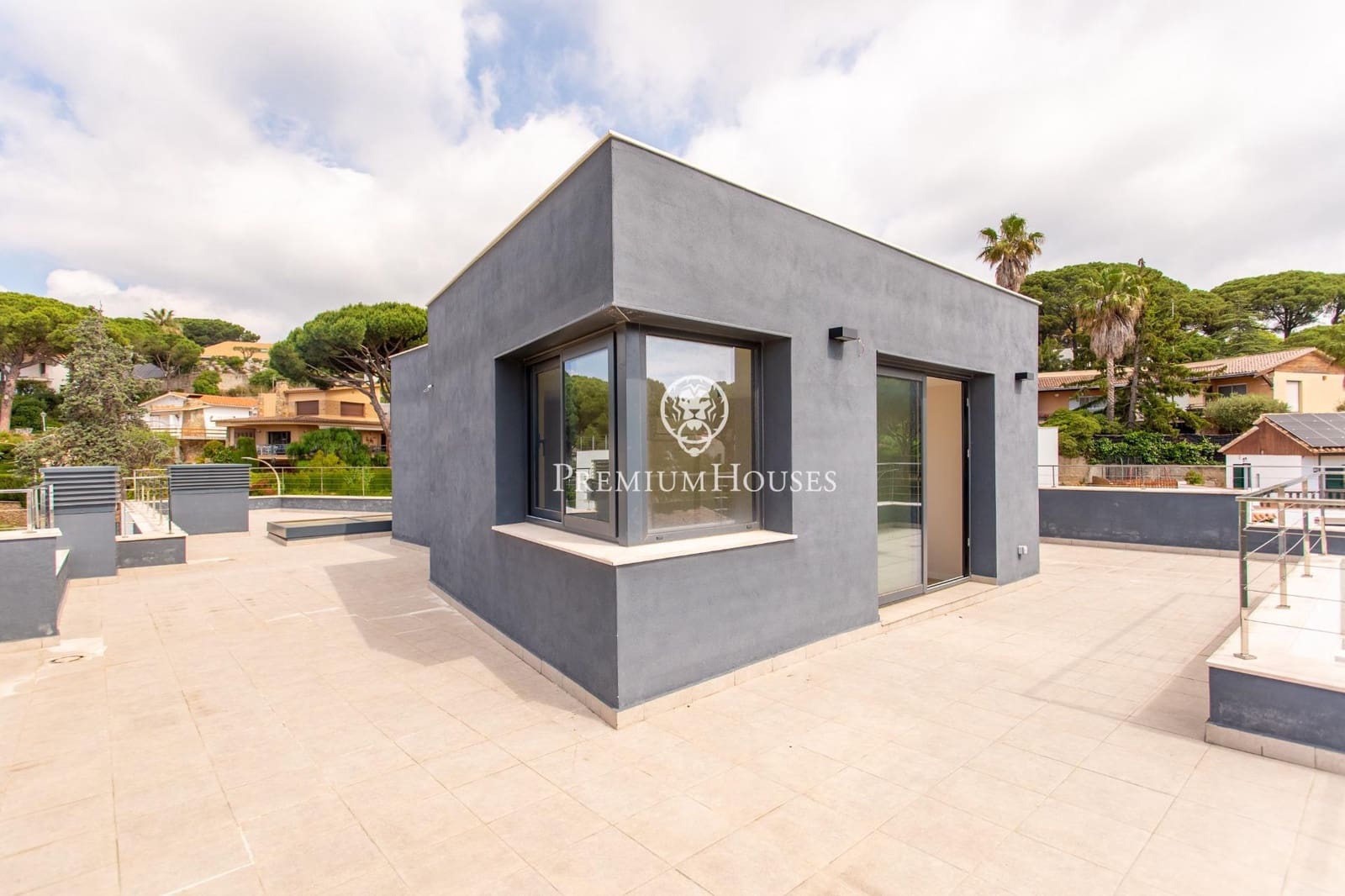 4 bedroom Villa for sale in Vilassar de Dalt with pool garage - € 1,790,000 (Ref: 9846235)