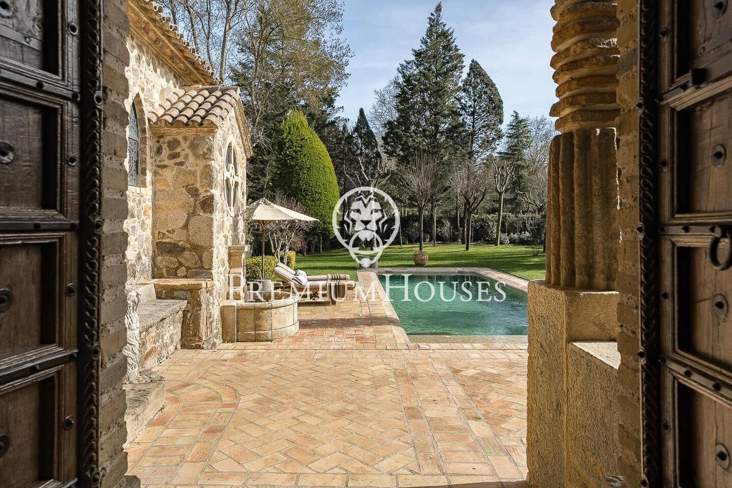 Finca/Casa Rural de 8 habitaciones en Cassà de la Selva en venta - 6.900.000 € (Ref: 9849367)