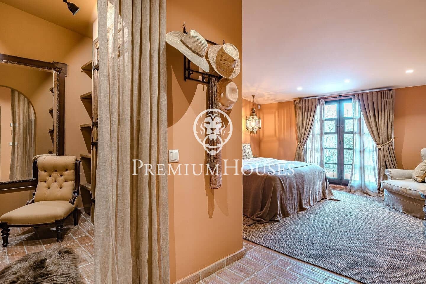 Finca/Casa Rural de 8 habitaciones en Cassà de la Selva en venta - 6.900.000 € (Ref: 9849367)
