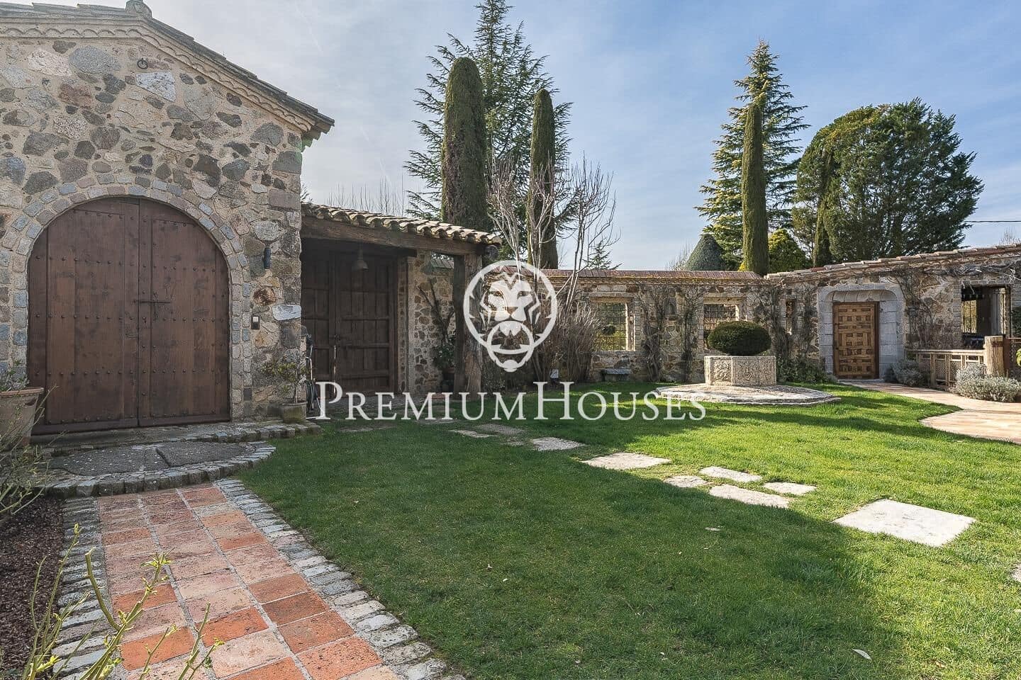 Finca/Casa Rural de 8 habitaciones en Cassà de la Selva en venta - 6.900.000 € (Ref: 9849367)