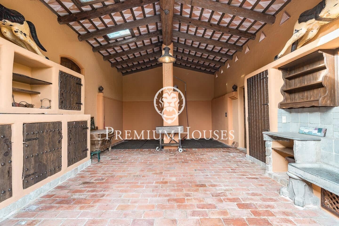 Finca/Casa Rural de 8 habitaciones en Cassà de la Selva en venta - 6.900.000 € (Ref: 9849367)