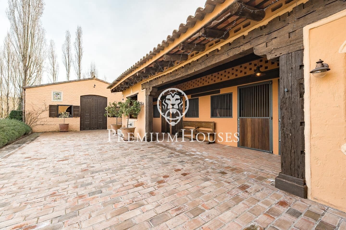 Finca/Casa Rural de 8 habitaciones en Cassà de la Selva en venta - 6.900.000 € (Ref: 9849367)