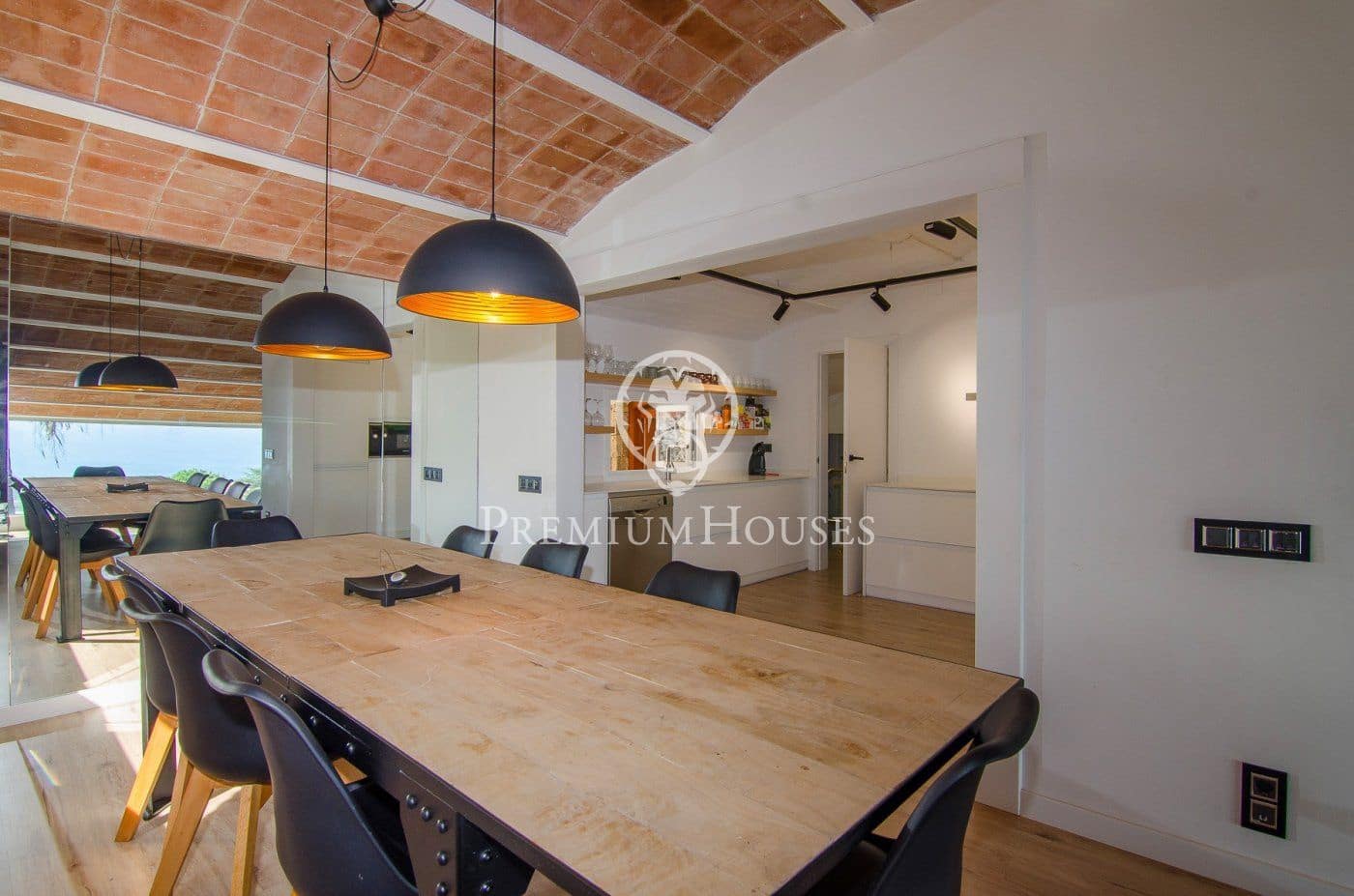 6 Zimmer Villa zu verkaufen in Cabrils mit Pool - 1.800.000 € (Ref: 9849368)