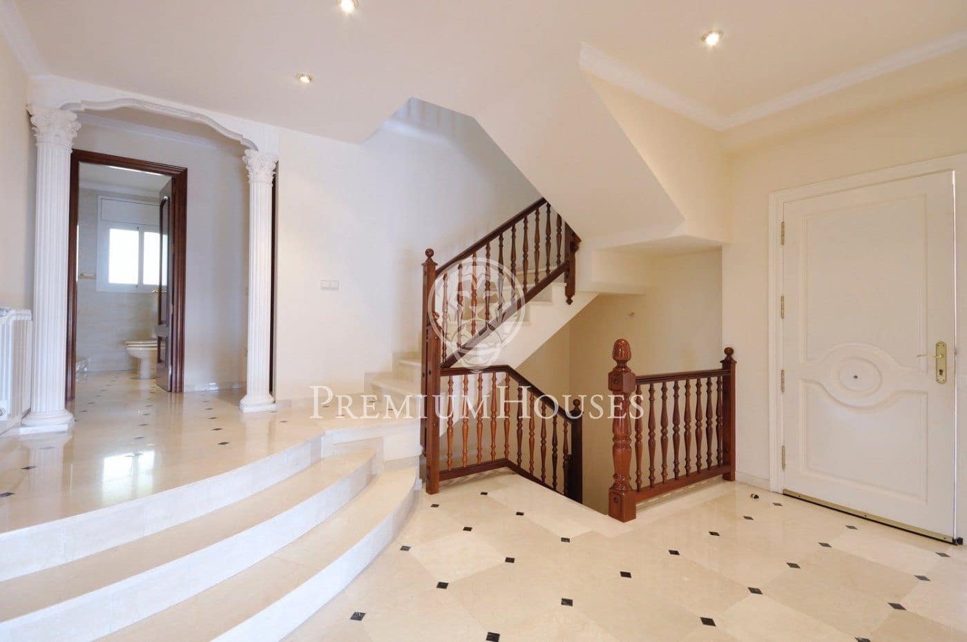 4 quarto Moradia para venda em Sant Vicenc de Montalt com piscina garagem - 1 420 000 € (Ref: 9861867)