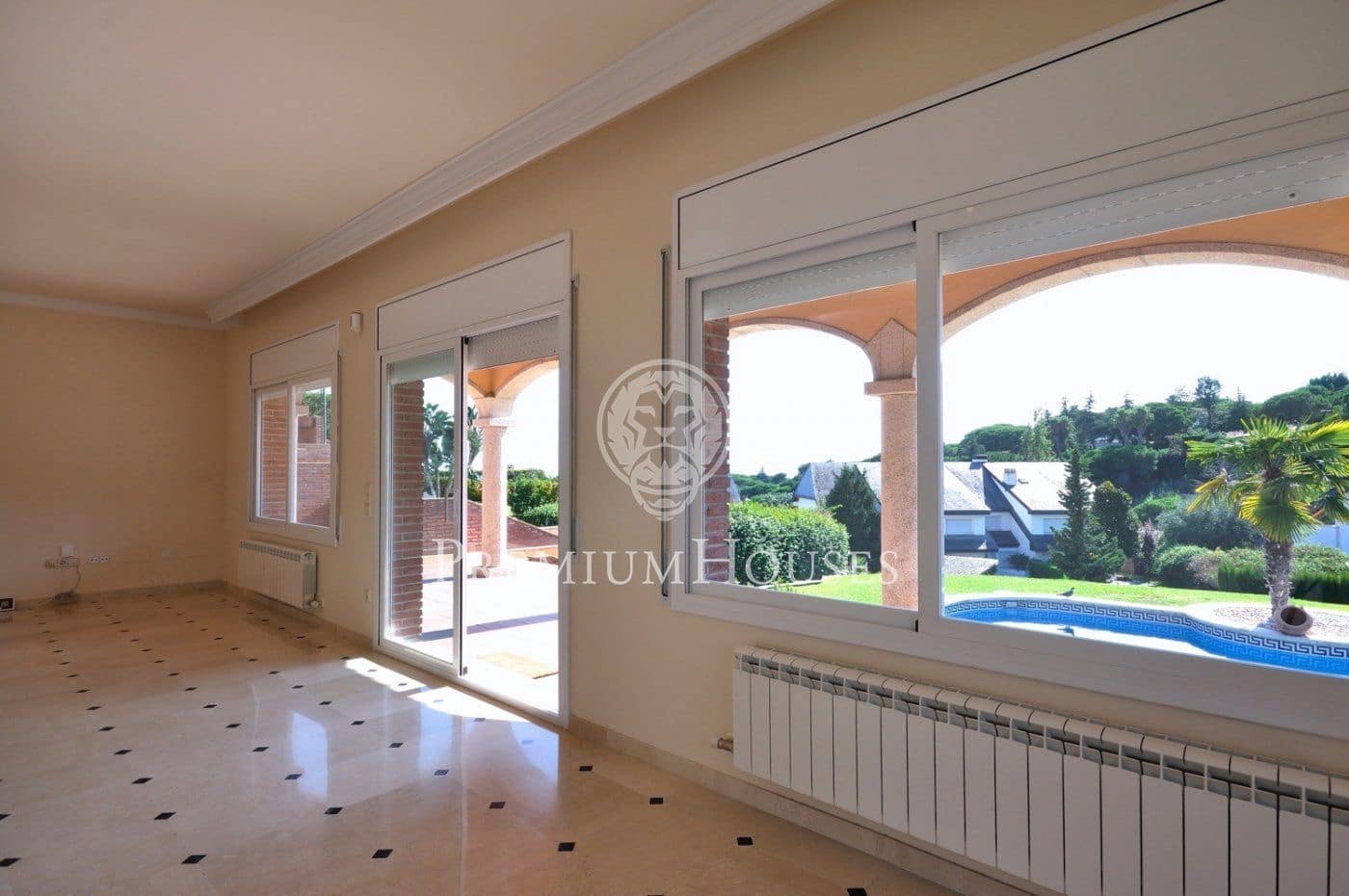 4 quarto Moradia para venda em Sant Vicenc de Montalt com piscina garagem - 1 420 000 € (Ref: 9861867)