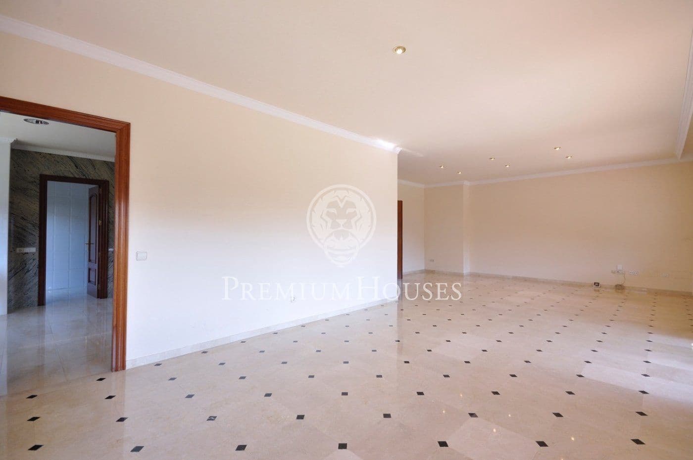 4 quarto Moradia para venda em Sant Vicenc de Montalt com piscina garagem - 1 420 000 € (Ref: 9861867)